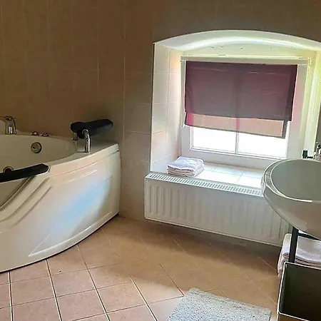 10-minute Walk To Balaton - Exclusive Castle * בלטונאקאלי