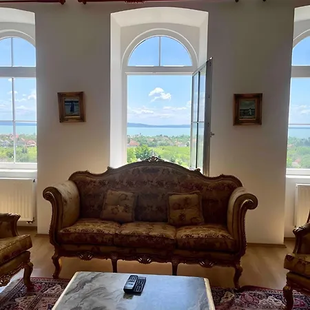 וילה 10-minute Walk To Balaton - Exclusive Castle