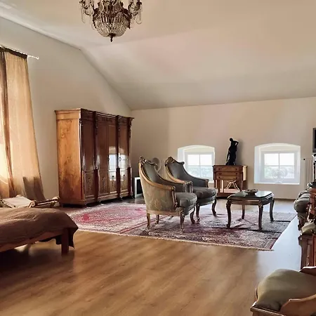 וילה 10-minute Walk To Balaton - Exclusive Castle