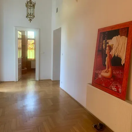 10-minute Walk To Balaton - Exclusive Castle בלטונאקאלי