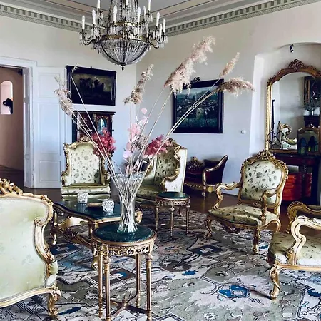 וילה 10-minute Walk To Balaton - Exclusive Castle *